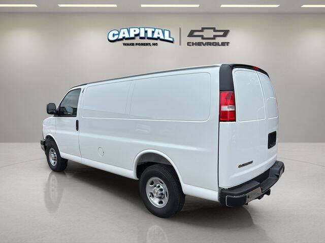 2025 Chevrolet Express 2500