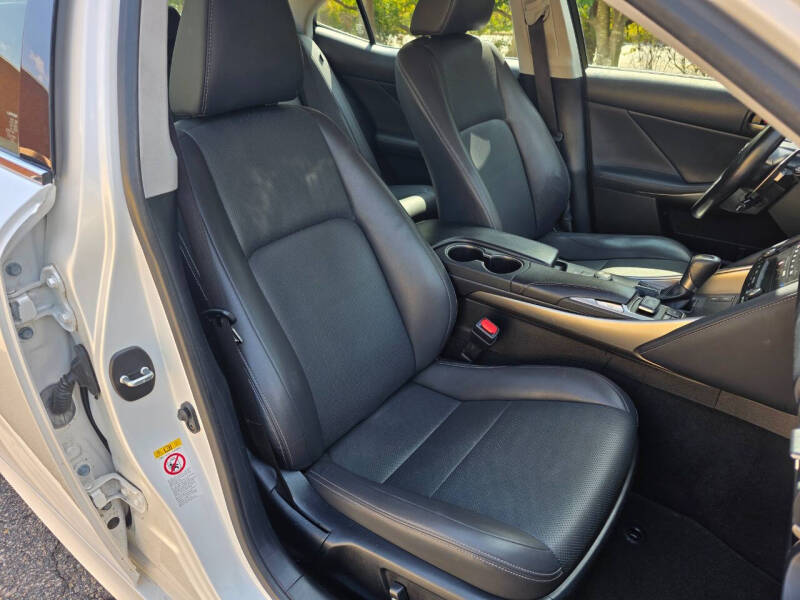 2018 Lexus IS 300