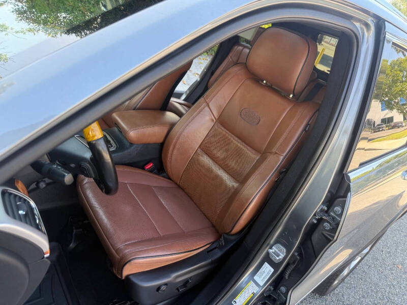 2012 Jeep Grand Cherokee Overland Summit