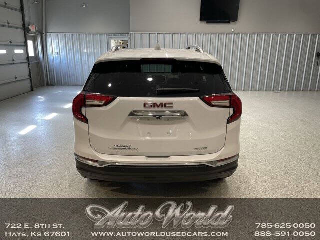 2022 GMC Terrain SLT