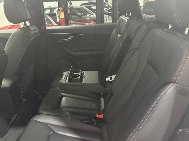 2025 Audi Q7 quattro Premium 45 TFSI