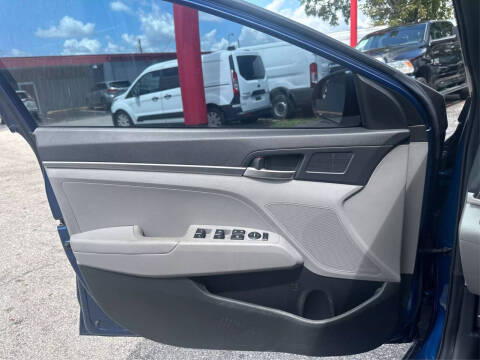 2020 Hyundai Elantra