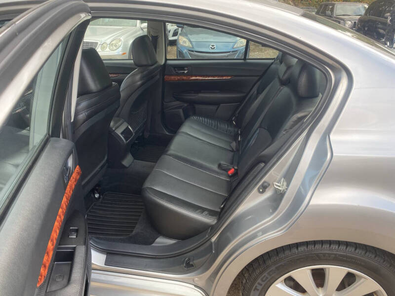 2011 Subaru Legacy 3.6R Limited