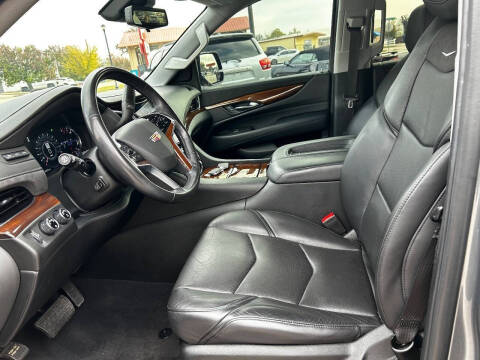 2020 Cadillac Escalade Luxury