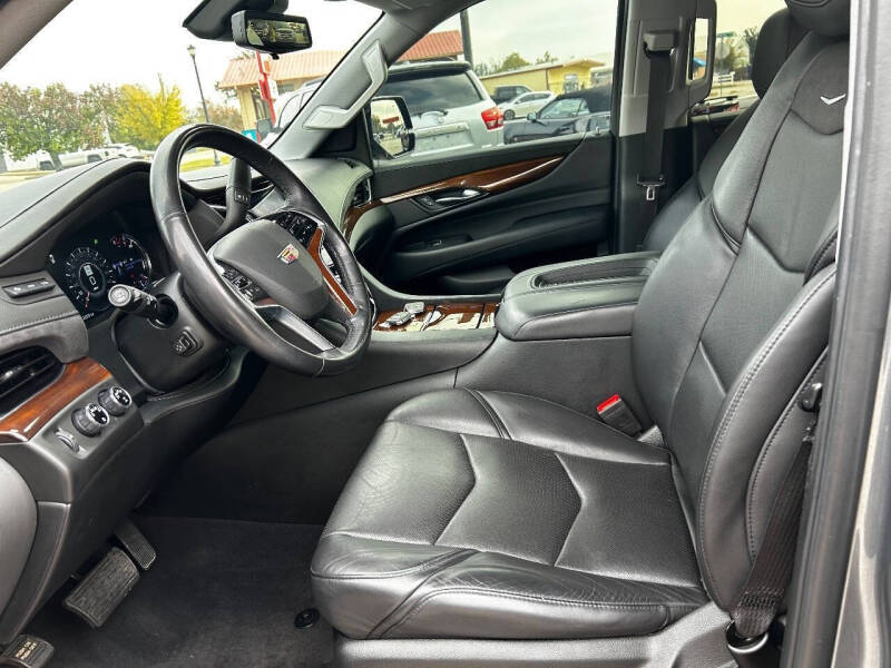 2020 Cadillac Escalade Luxury