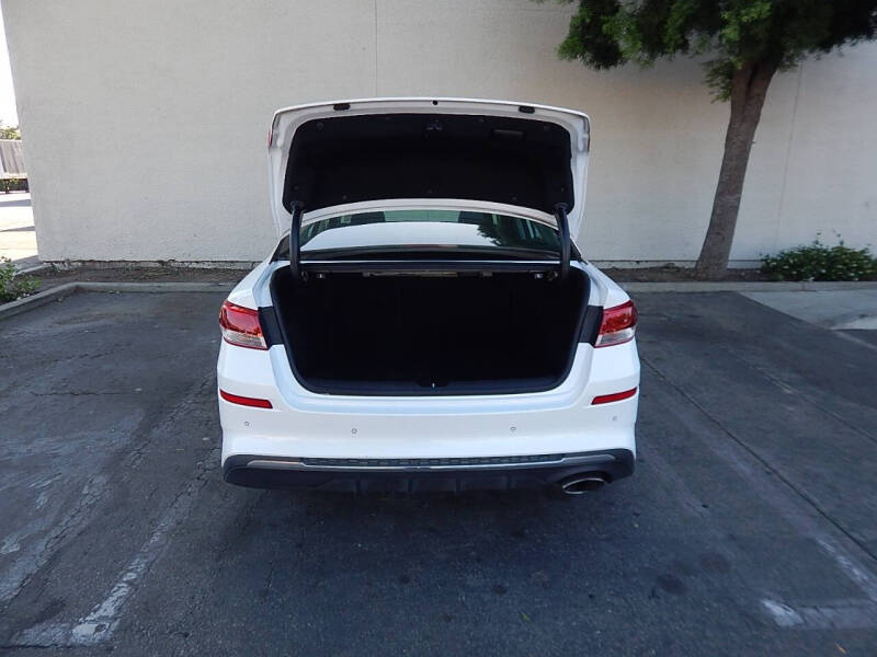 2019 Kia Optima LX