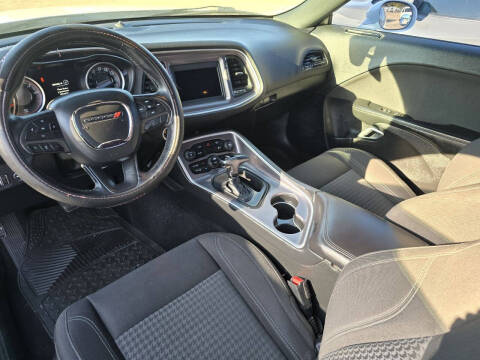 2019 Dodge Challenger SXT
