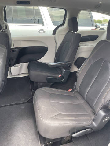 2017 Chrysler Pacifica Touring
