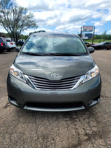 2014 Toyota Sienna for sale at Bliss Auto LLC in Saint Francis MN