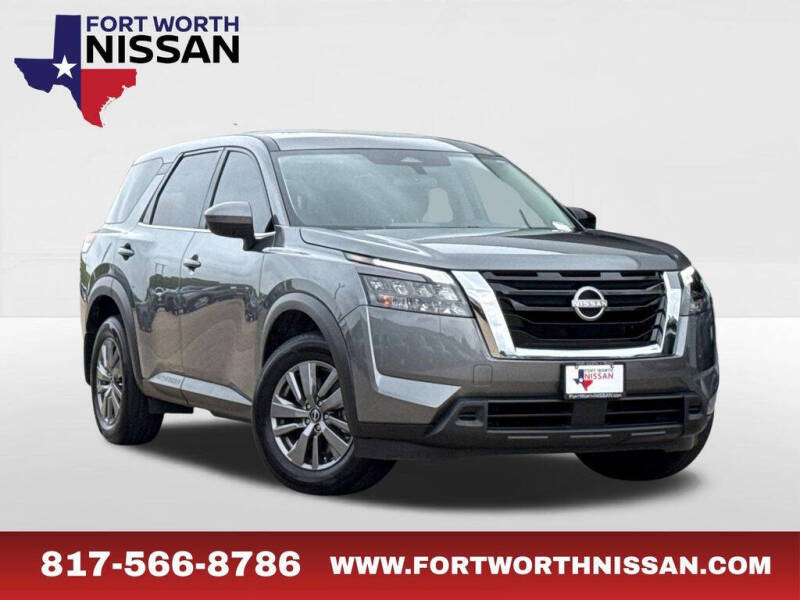 2025 Nissan Pathfinder S