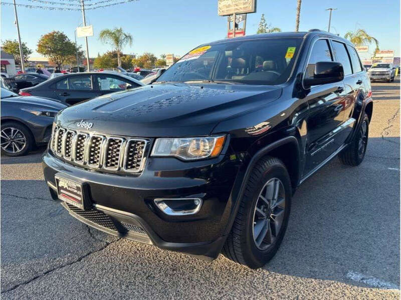 2020 Jeep Grand Cherokee Laredo