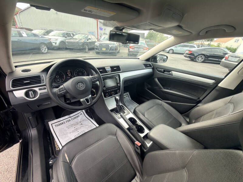 2013 Volkswagen Passat SE PZEV