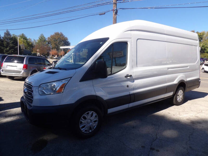 2016 Ford Transit Base's photo