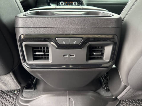 2025 GMC Sierra 1500 AT4X