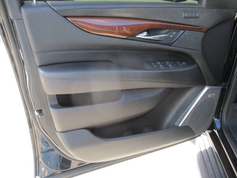 2019 Cadillac Escalade Luxury