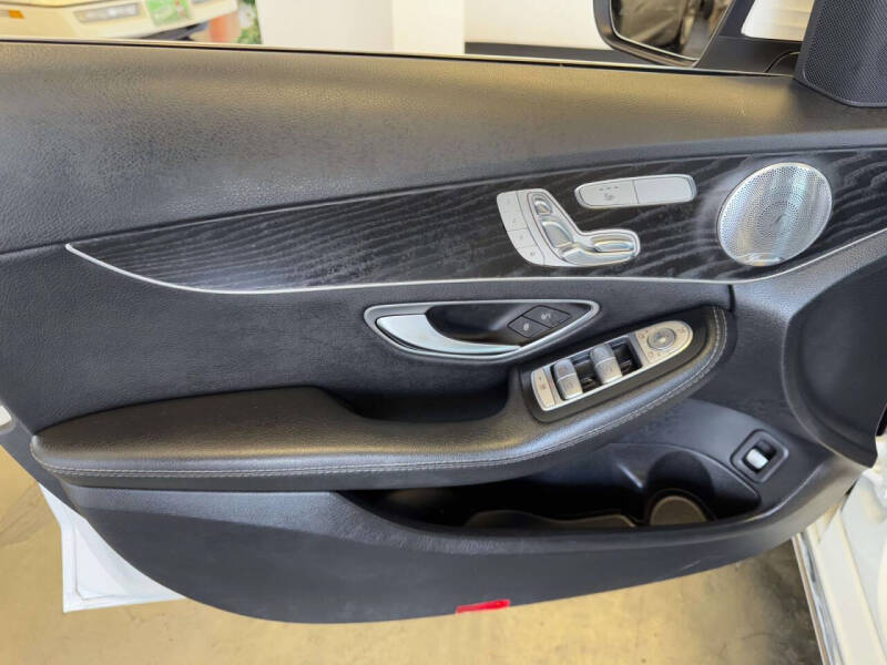 2017 Mercedes-Benz C-Class