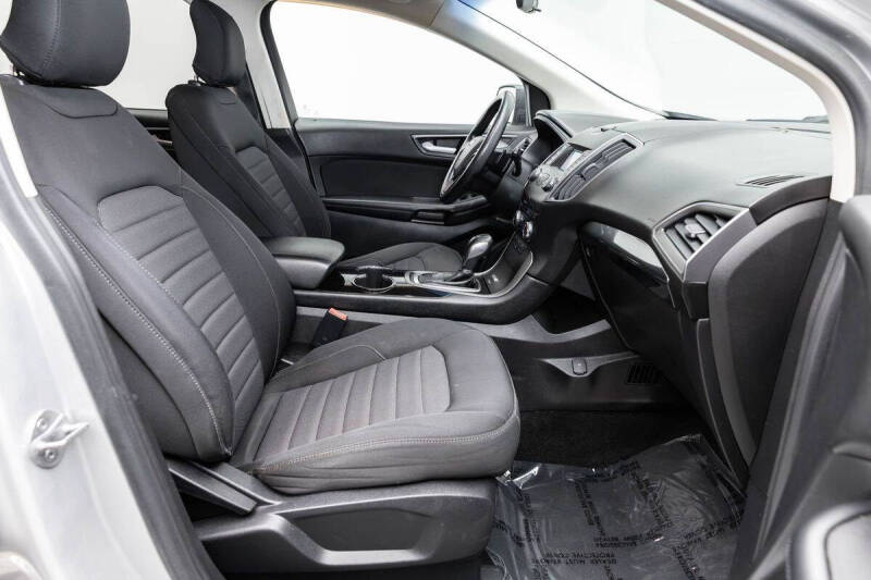 2016 Ford Edge SE
