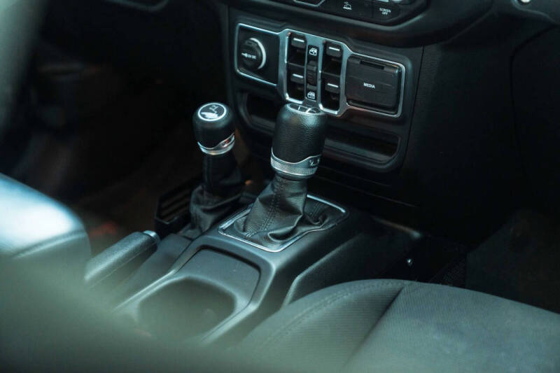 2023 Jeep Gladiator