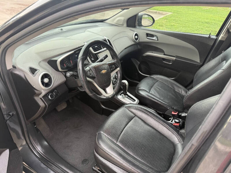 2019 Chevrolet Sonic Premier Auto