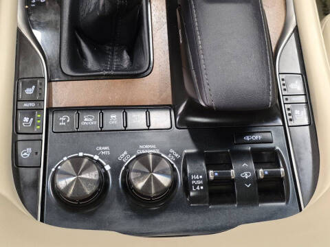 2017 Lexus LX 570