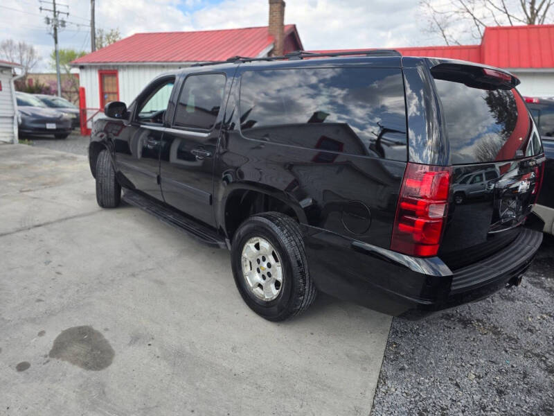 2011 Chevrolet Suburban LT