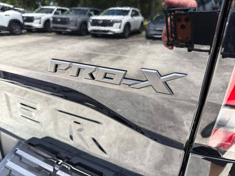 2024 Nissan Frontier PRO-X