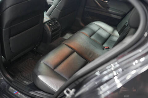 2012 BMW 5 Series 550i