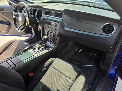2013 Ford Mustang V6
