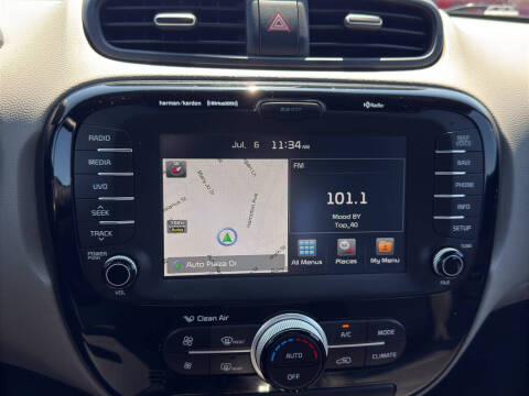 2017 Kia Soul +
