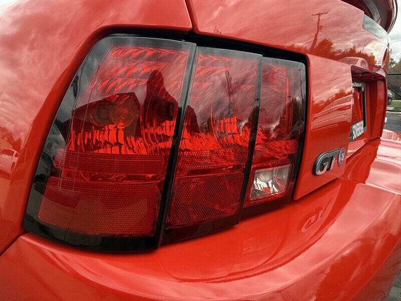 2000 Ford Mustang GT