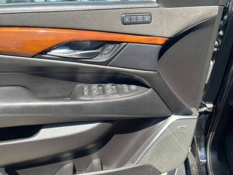 2019 Cadillac Escalade Luxury