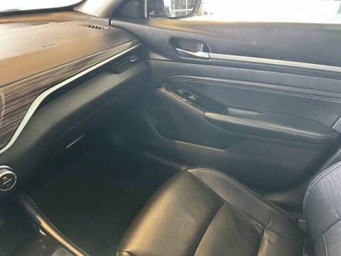 2022 Nissan Altima 2.5 SL