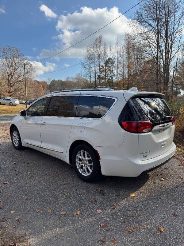 2020 Chrysler Pacifica Touring L