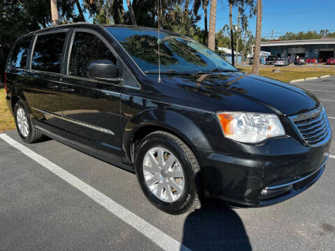 2016 Chrysler Town and Country Touring