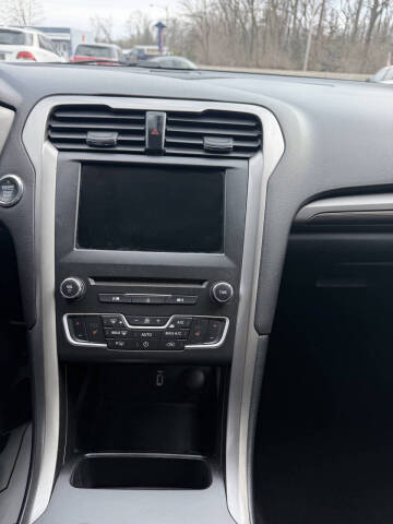2018 Ford Fusion SE