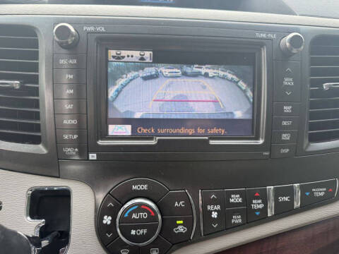 2013 Toyota Sienna XLE 7-Passenger