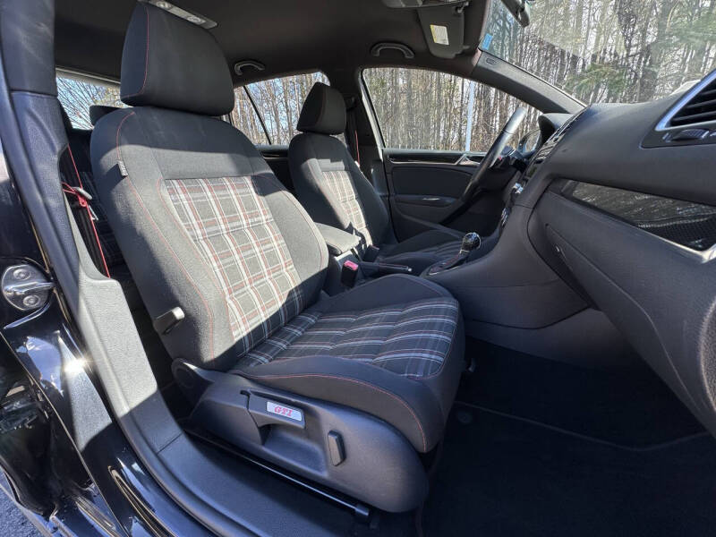 2014 Volkswagen GTI Wolfsburg Edition PZEV