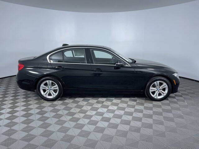 2017 BMW 3 Series 330i xDrive