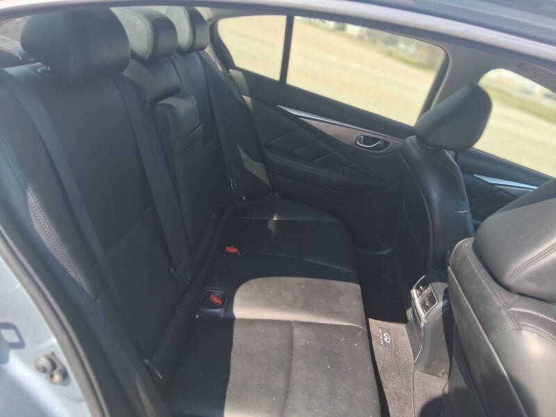 2014 Infiniti Q50 Premium