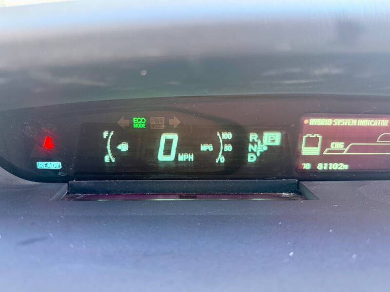 2010 Toyota Prius III