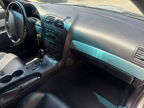 2004 Ford Thunderbird Deluxe