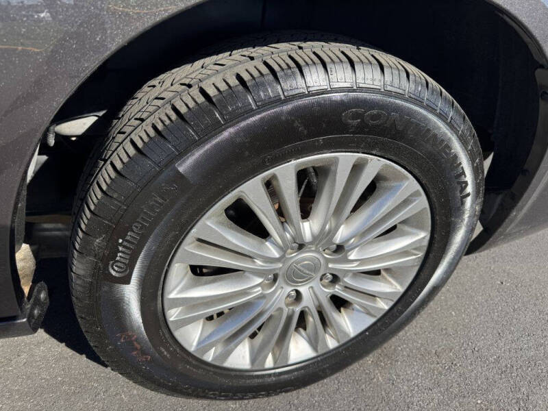 2015 Chrysler Town and Country Touring-L