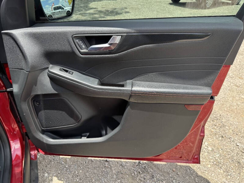 2023 Ford Escape Hybrid ST-Line Select