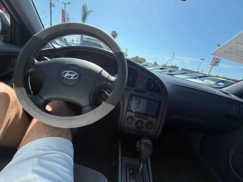 2005 Hyundai Elantra