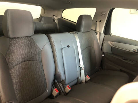 2017 Chevrolet Traverse LS