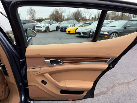 2015 Porsche Panamera GTS