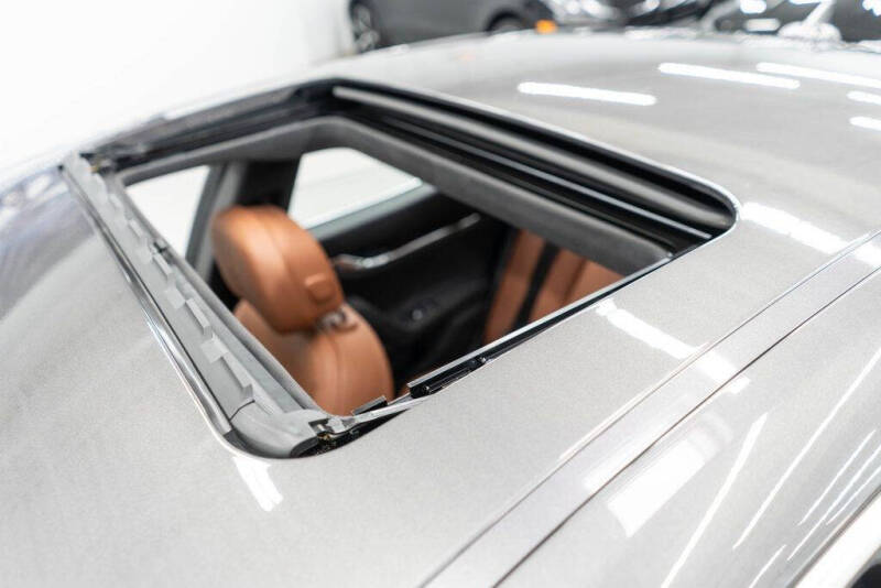 2022 Maserati Ghibli Modena Q4