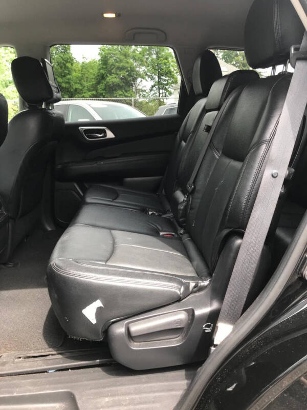 2017 Nissan Pathfinder S