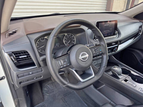 2022 Nissan Rogue SL