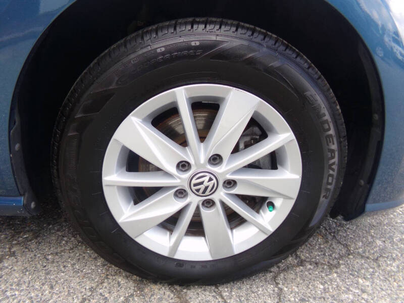 2018 Volkswagen Golf TSI S